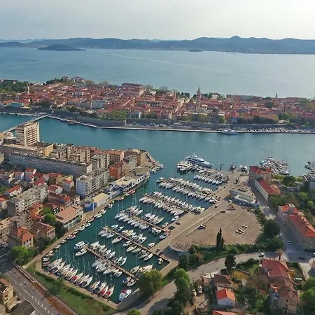 Apartment Marine Luxury