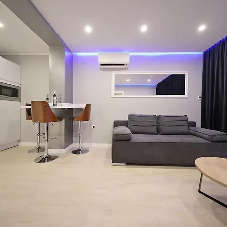 Marine Luxury Apartment